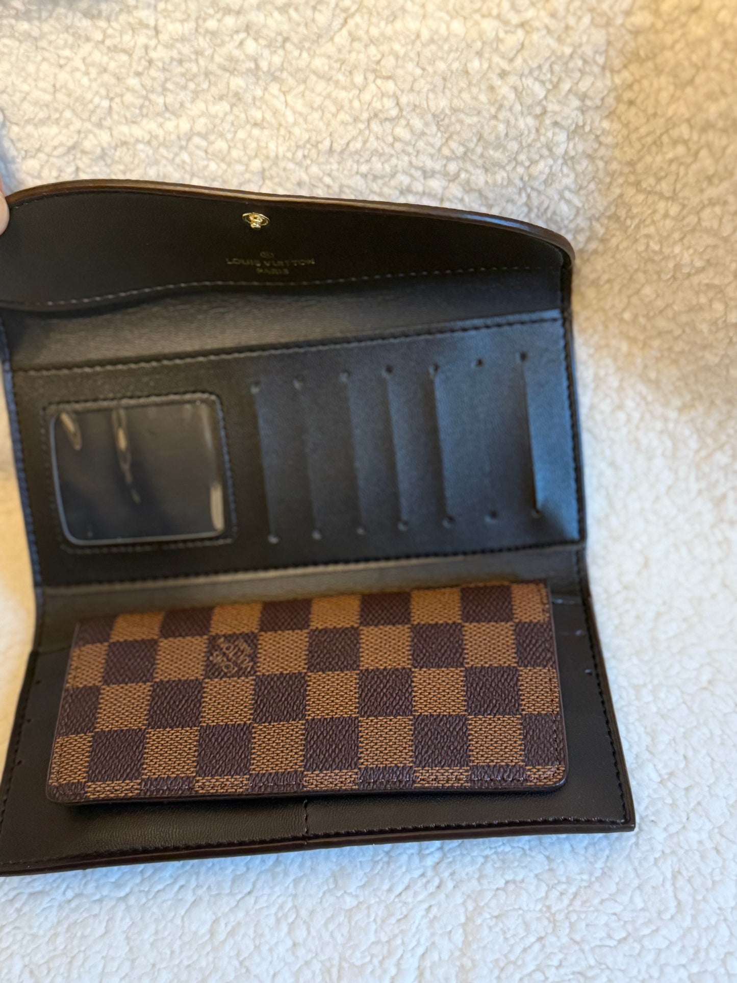 LV Wallet
