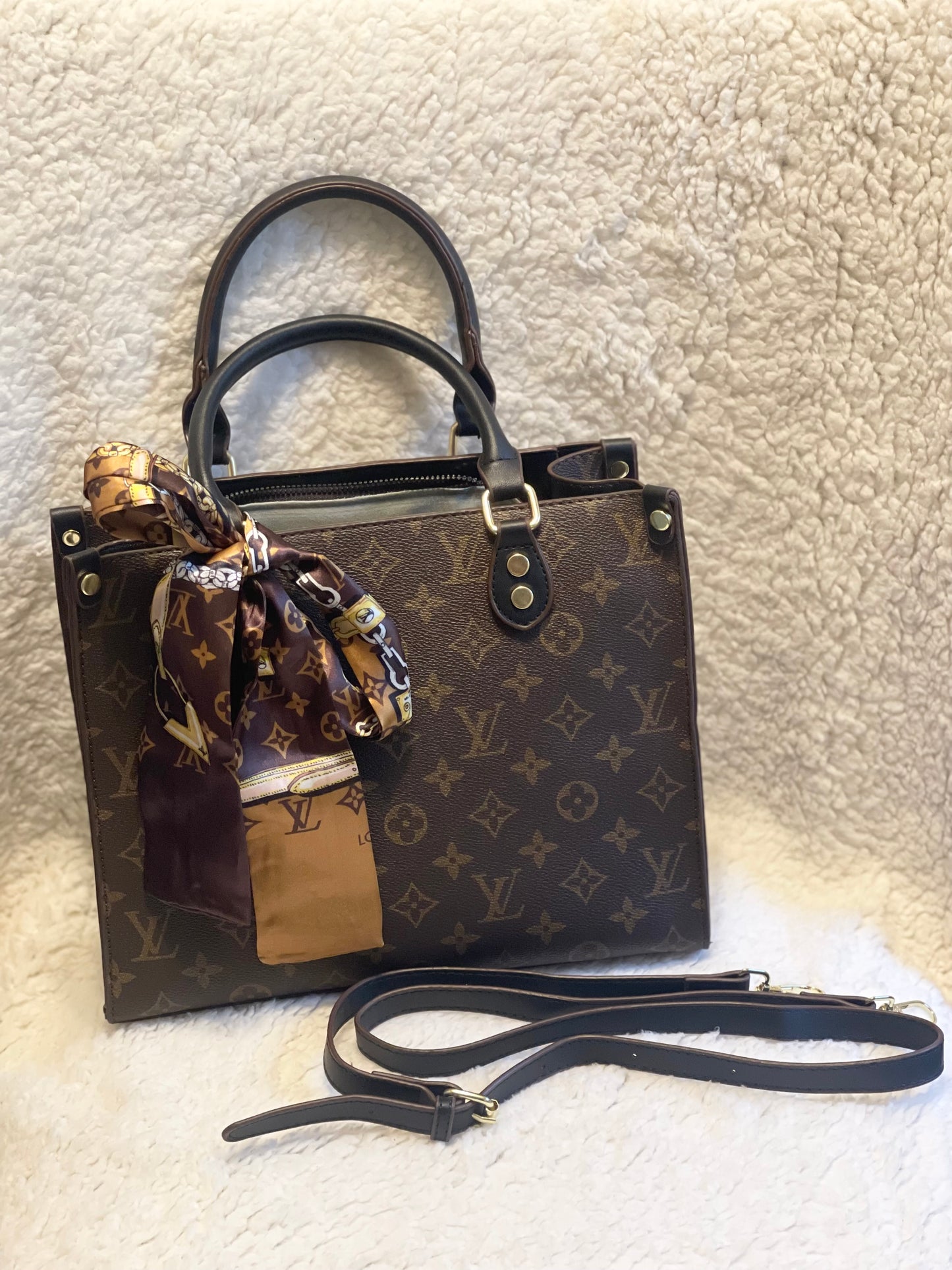 LV Purse